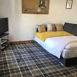 Tigh Stobban Apartment 1